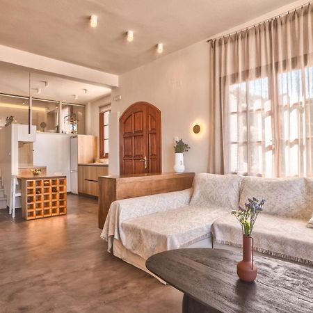 Avra Apartments 칼리베스 외부 사진