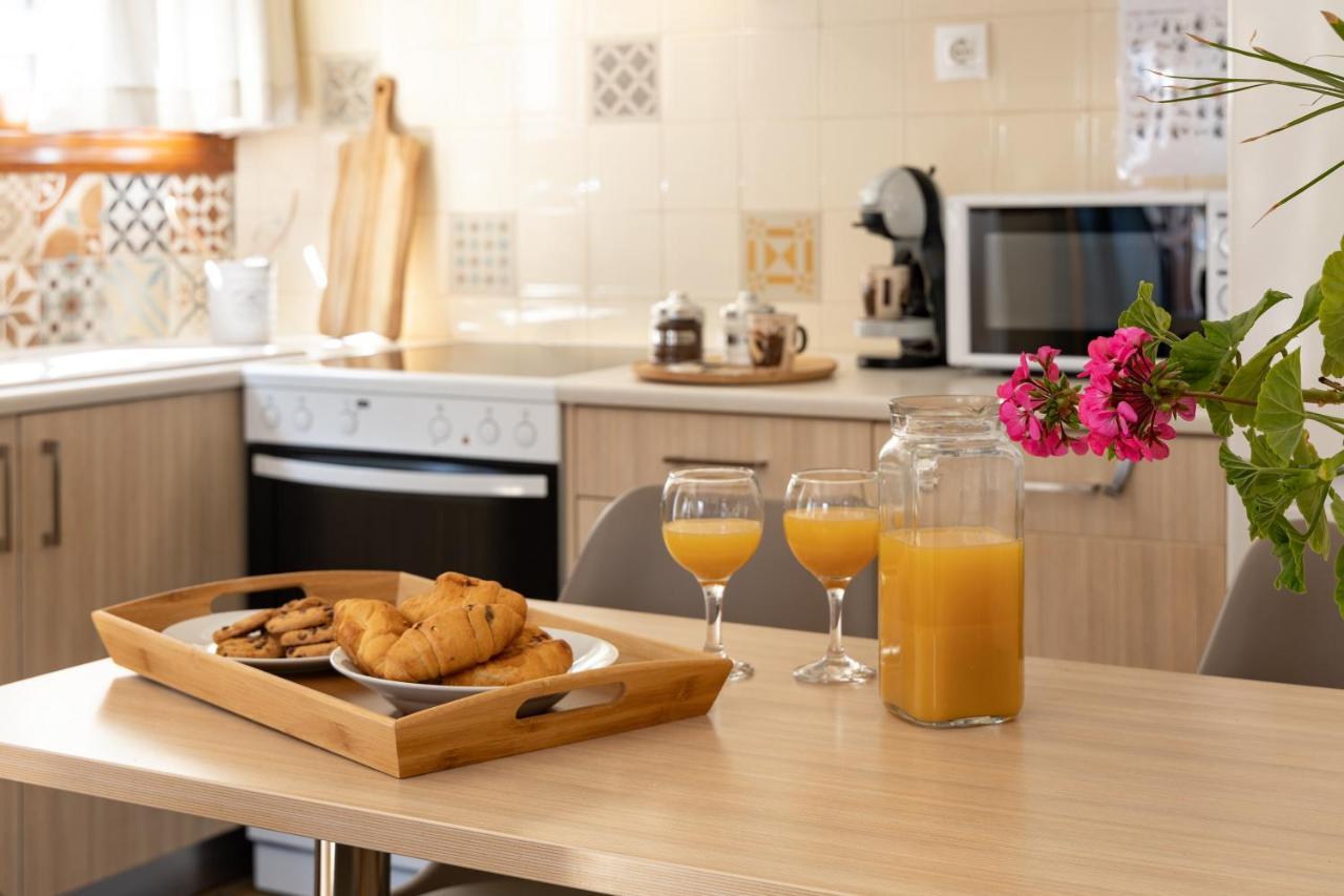Avra Apartments 칼리베스 외부 사진