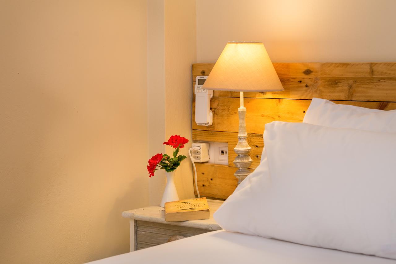 Avra Apartments 칼리베스 외부 사진